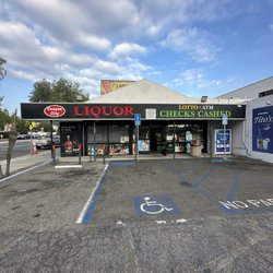 Canyon City Liquor - Front