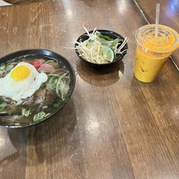 Thai Iced Tea and pho