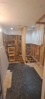 Bathroom Remodeling - With over 28 years of experience, no job is too big or too small. I genuinely mean this, and my prices are always dependent on what works best for my customers to help complete their projects, always offering very competitive rates and never compromise on quality! Please feel free to call me today for small home projects, holiday decorating, junk removal and all of your home service needs! Bathroom Remodeling - With over 28 years of experience, no job is too big or too small. I genuinely mean this, and my prices are always dependent on what works best for my customers to help complete their projects, always offering very competitive rates and never compromise on quality! Please feel free to call me today for small home projects, holiday decorating, junk removal and all of your home service needs!
