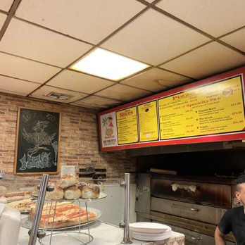 Beach Pizza - Pizza Near Me - Fort Lauderdale, Florida