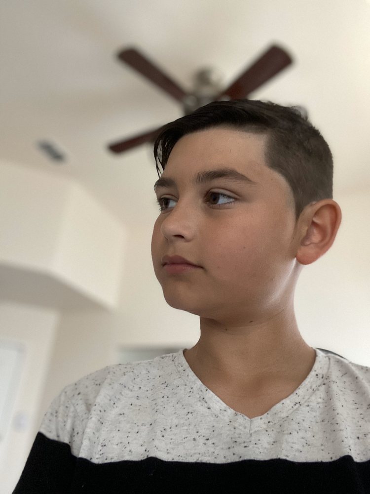 SPOTLIGHT HAIR STUDIO 27 Photos 8876 Vintage Park Dr, Sacramento