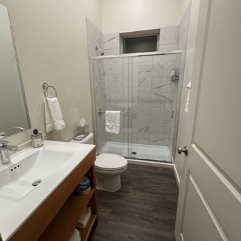 Terra Nova Cabins - Bathroom at Terra Nova - Hotels Near Me - West Yellowstone, Montana Terra Nova Cabins - Bathroom at Terra Nova - Hotels Near Me - West Yellowstone, Montana