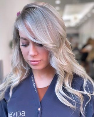 Davida Salon by null