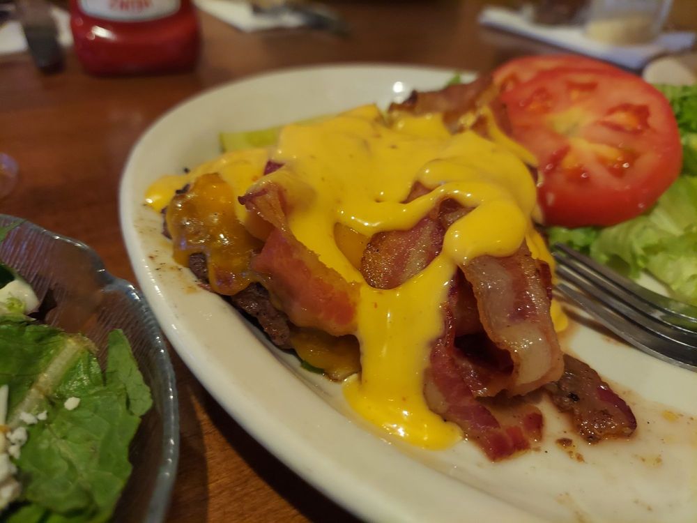 JUG’S HITCHING POST SALOON & GRILL Updated November 2024 74 Photos