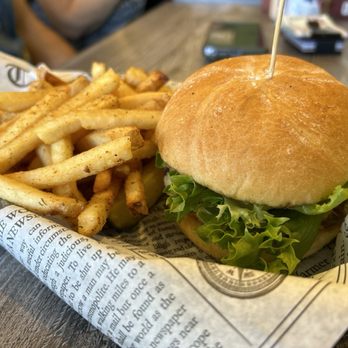 Mama Easley's - Crab cake sandwich - Seafood Near Me - Corolla, North Carolina