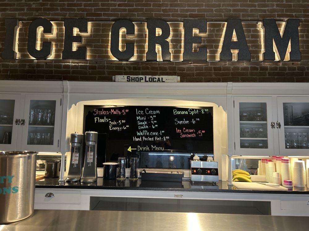 Emmett Creamery Logo