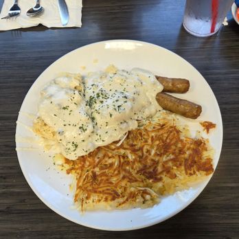 Broken Yolk Cafe - Betty's Southern Biscuit & Gravy + Sausage + Hashbrowns - American Near Me - Buena Park, California Broken Yolk Cafe - Betty's Southern Biscuit & Gravy + Sausage + Hashbrowns - American Near Me - Buena Park, California