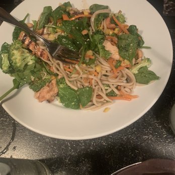 Rosewood Grill - Asian salad - New American Near Me - Hudson, Ohio