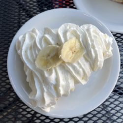 Colonnade Pizza - Banana cream pie