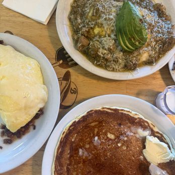 Batter Up Pancakes - Chiles verde omelette and all meat omelette and classic pancakes - Pancakes Near Me - Fresno, California