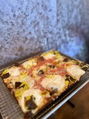 Emmy Squared Pizza: Shaw by null