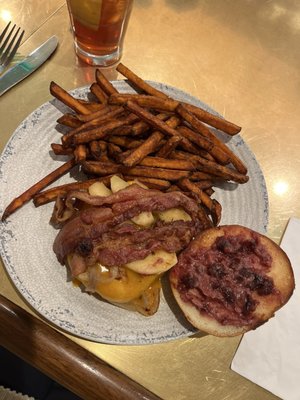 Tick Tock Diner by null