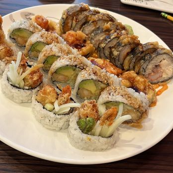 Sushi Para II - Godzilla roll and Tempura roll - Sushi Bars Near Me - Chicago, Illinois