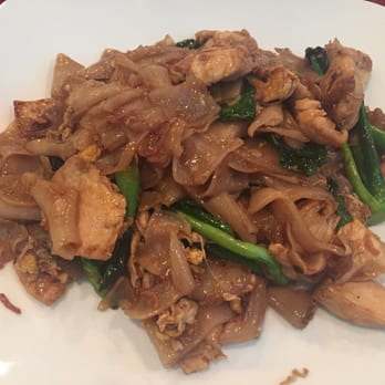 Thai Singha House - Pad See Ew flat rice noodles, egg, chinese broccoli $10.95 - Thai Near Me - Philadelphia, Pennsylvania