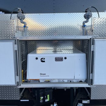 Quality Trailers - We're thrilled to unveil this custom-built 16' food trailer for Bubs Mini Donuts in Newberg, Oregon! Powered by a 6.5kW Cummins Onan Gen! - Trailer Dealers Near Me - Portland, Oregon