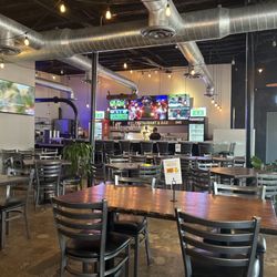 BJ's Restaurant & Bar - Inside