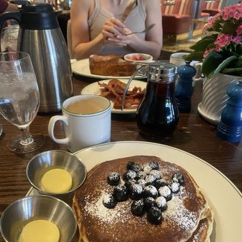 Sadelle's - Breakfast & Brunch Near Me - Las Vegas, Nevada Sadelle's - Breakfast & Brunch Near Me - Las Vegas, Nevada