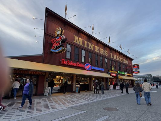 The Crab Pot Seattle by null
