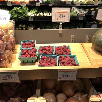 Weavers Way - Raspberries. Yum. - Grocery Near Me - Philadelphia, Pennsylvania