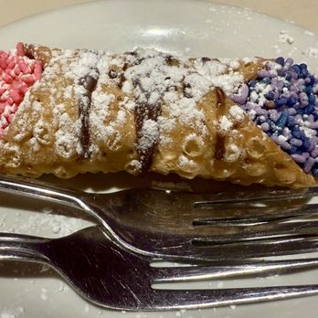 Loui's Pizza - Cannoli - Pizza Near Me - Hazel Park, Michigan Loui's Pizza - Cannoli - Pizza Near Me - Hazel Park, Michigan