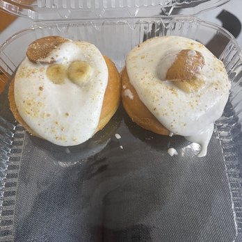 The Donut Guy - Banana pudding doughnut - Donuts Near Me - Columbia , South Carolina The Donut Guy - Banana pudding doughnut - Donuts Near Me - Columbia , South Carolina