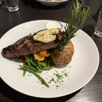 Manera's Restaurant - NY Strip Steak - New American Near Me - Brick Township, New Jersey
