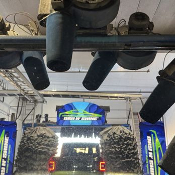 Waterdrops Express Car Wash - Blowers! - Car Wash Near Me - Oxnard, California