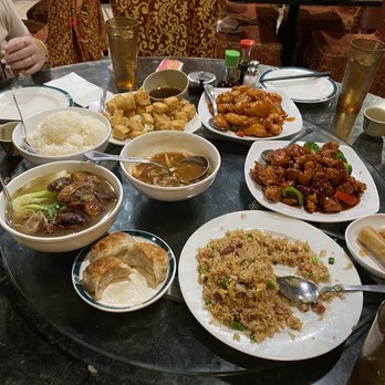 Ming's Bistro - BBq pork fried rice General Tso's Chicken Sweet and Sour Chicken Fried tofu Hot & Sour Soup White Rice Duck lo mein soup - Dim Sum Near Me - Orlando, Florida