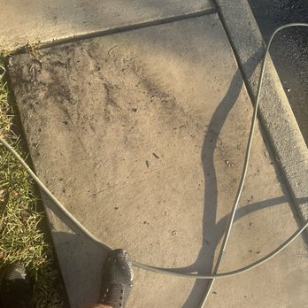 Drew’s Handyman Services - Sidewalk power washed - Handyman Near Me Drew’s Handyman Services - Sidewalk power washed - Handyman Near Me