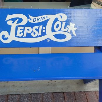 The Pepsi Store - Museums Near Me - New Bern, North Carolina