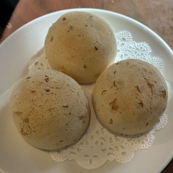 Dolo Restaurant and Bar - Sweet bun with custard inside - Dim Sum Near Me - Chicago, Illinois