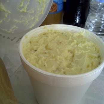 Mom's Bar-B-Que - Potatoe Salad. - Barbeque Near Me - Los Angeles, California