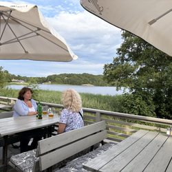Stensjöns Restaurang & Pizzeria - View of the lake