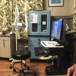 Joseph Murray, MD - I love the furniture and wood floor. And...the modern technology. Updated tech with old Hawaiian flate.