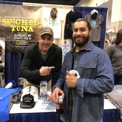 Lucky Bait and Tackle - Expo from Rhode Island show with Dave wicked tuna captain 