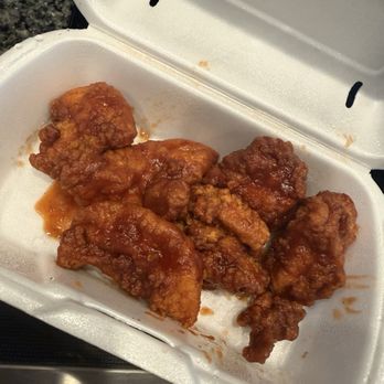 Roosters - 5 Boneless Wings (Same Sauce) - American Near Me - Louisville, Kentucky Roosters - 5 Boneless Wings (Same Sauce) - American Near Me - Louisville, Kentucky