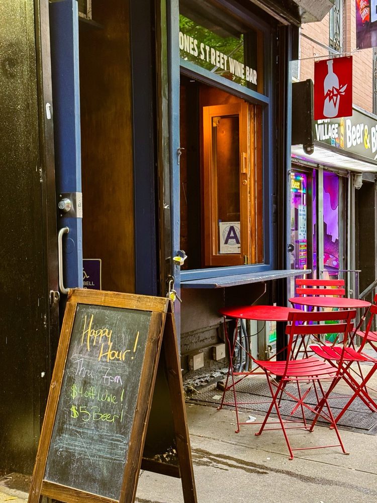 Jones Street Wine Bar - vineyard in New York, NY