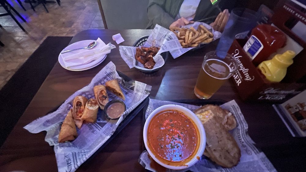 Joe’s Pub & Grill - New Albany Joe’s Pub & Grill - New Albany
