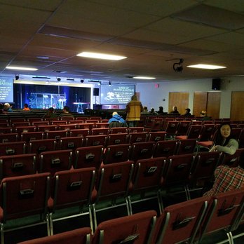 North Jersey Vineyard Church - This photo was taken early, the main sanctuary does get filled up. - Churches Near Me - South Hackensack, New Jersey North Jersey Vineyard Church - This photo was taken early, the main sanctuary does get filled up. - Churches Near Me - South Hackensack, New Jersey