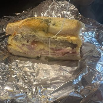 Grateful Bagel - Devine wine on pesto, added ham - Bagels Near Me - Penngrove, California