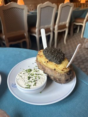 Caviar Kaspia by null