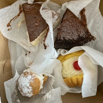 Mike's Pastry - Bakeries Near Me - Boston, Massachusetts Mike's Pastry - Bakeries Near Me - Boston, Massachusetts