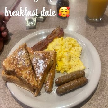 Joanna's Family Restaurant - 2x2 French Toast Combo - Breakfast & Brunch Near Me - Fort Wayne, Indiana Joanna's Family Restaurant - 2x2 French Toast Combo - Breakfast & Brunch Near Me - Fort Wayne, Indiana