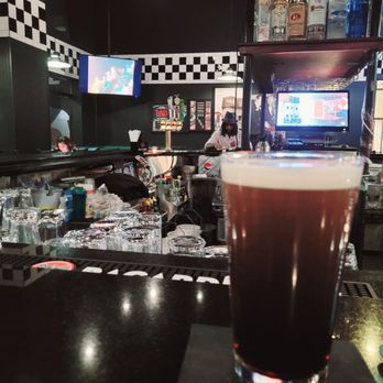 Pizzeria Uno - O'Hare Area - Bar - Pizza Near Me - Schiller Park, Illinois