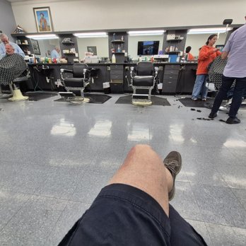 Wright's Barber Shop - Mar 2026 waiting my turn this time. Often weekday visit no waiting.Coming here since 1992 - Barbers Near Me - Plano, Texas Wright's Barber Shop - Mar 2026 waiting my turn this time. Often weekday visit no waiting.Coming here since 1992 - Barbers Near Me - Plano, Texas