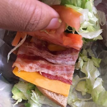 The Cow's End Cafe - Bacon, cold and small pieces, buried under lettuce - Coffee & Tea Near Me - Venice Beach, California
