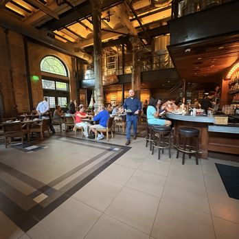 Southerleigh - inside - Breweries Near Me - San Antonio, Texas Southerleigh - inside - Breweries Near Me - San Antonio, Texas