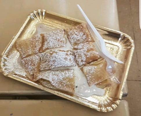 LE COLONNE GELATI & CREPES FAMOSE® by null