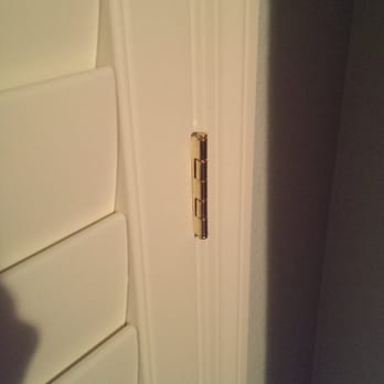 3 Day Blinds - Different colored hinges. - Shades & Blinds Near Me