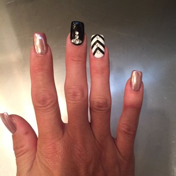 World Nails - Rose is awesome! - Nail Salons Near Me - Riverside, California